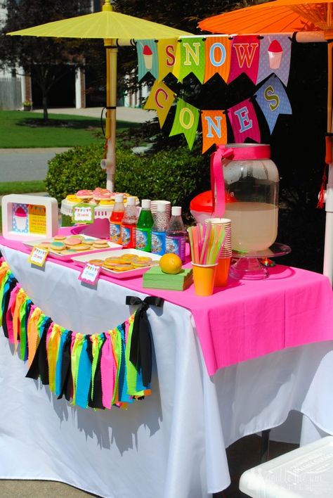 Slushie Stand Ideas, Funfair Stall Decoration Ideas, Snow Cone Station, Diy Snow Cone Stand, Stalls Decoration Ideas, Food Stall Decoration Ideas For School, Stall Decor Ideas, Snow Cone Stand Ideas, Food Stall Decoration Ideas Fair