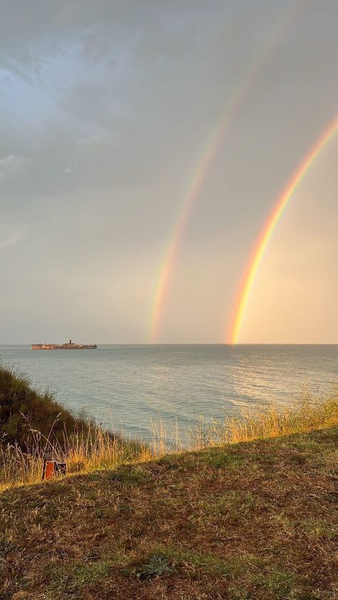 #rainbow #costinesti Nature, Rainbow Sky Aesthetic, Aesthetic Rainbows, Rainbow Scenery, Moody Rainbow, Alex Aesthetic, Rainbow After Rain, Beach Rain, Nature Rainbow