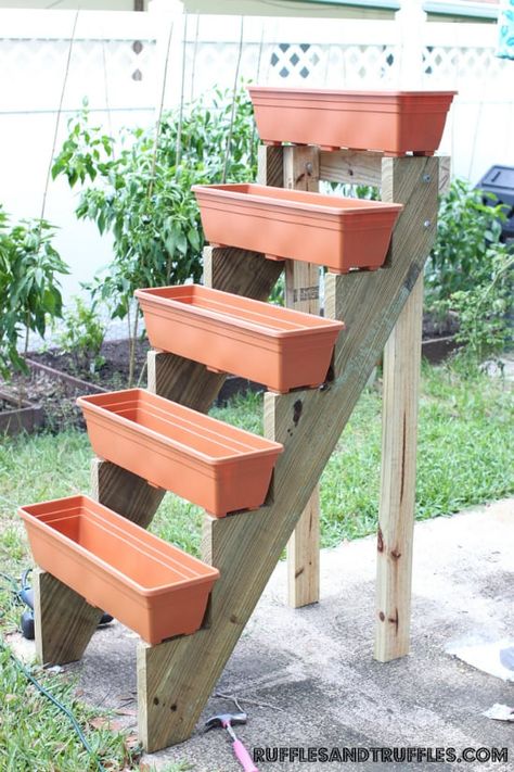 Step Planter Boxes Painted Porch Floors, Kebun Herbal, Garden Ideas To Make, Diy Planters Outdoor, Jardim Diy, Planter Project, نباتات منزلية, Garden Planter Boxes, Balkon Design