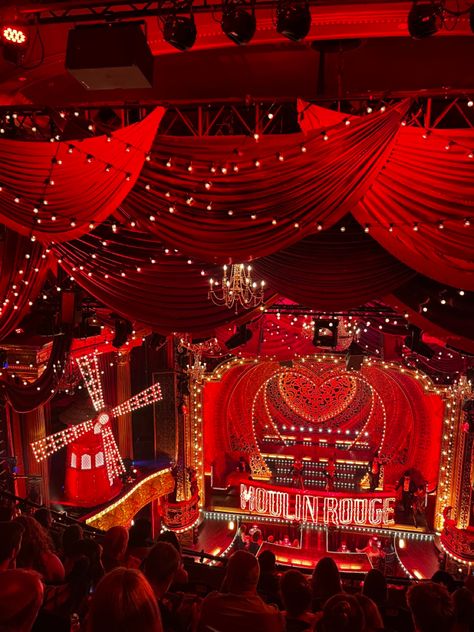 Stage Show Aesthetic, Red Ballroom Aesthetic, Theatre Show Aesthetic, Red Carnival Aesthetic, Aesthetic Stage Design, Fame And Fortune Aesthetic, Moulin Rouge Theatre, Broadway Moulin Rouge, Moulin Rogue Aesthetic