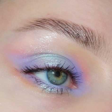 🦄 @colourpopcosmetics fade into hue PR @iliabeauty mascara @nyxcosmetics brow glue @benefitcosmetics brow pen #colorfulmakeup #funmakeup … | Instagram Nyx Cosmetics, Colourful Make Up, Colourpop Fade Into Hue, Fade Into Hue, Brow Glue, Pastel Makeup, Brow Pen, Colorful Makeup, Best Makeup Products