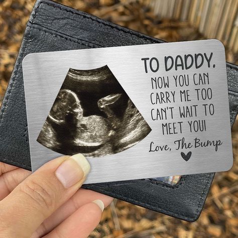 Celebrate the anticipation of fatherhood with the "To Daddy Now You Can Carry Me Too From Bump" Personalized Photo Aluminum Wallet Card. This special wallet card is a perfect gift for an expecting dad, making it an ideal Daddy to Be gift or a thoughtful present for a new dad. The personalized touch adds sentimentality, Father’s Day Gift For Expecting Dads, Father’s Day Gift Ideas For Dad To Be, Father To Be Fathers Day Gift, Dad To Be Fathers Day Gift, Tell Husband We Are Pregnant, Daddy To Be Gift Ideas, Baby Announcing Ideas To Husband, Father To Be Gift Ideas, Pregnancy Announcement Ideas For Family