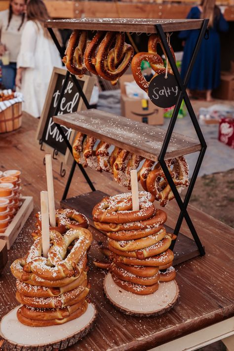 German Themed Wedding, German Wedding Ideas, Wedding Pretzel Bar, Soft Pretzel Wedding, Pizza Buffet Wedding, Snack Bar Wedding, Pretzel Bar Wedding, Snack Bar Party, Wedding Table Snacks