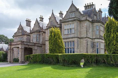 Irish Manor House, Bantry House Ireland, Muckross House Ireland, Muckross House, Tudor Mansion, Ireland Houses, Homes In Ireland, Killarney National Park, Irish Architecture