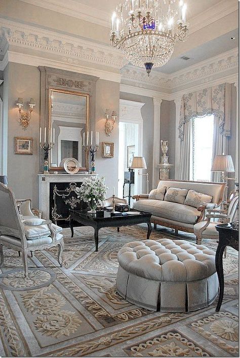 Cozy French Country Living Room, French Style Living Room, Country Living Room Design, French Living Room Design, French Country Decorating Living Room, Farmhouse Living Room Lighting, Furnitur Ruang Keluarga, French Living Rooms, Parisian Decor