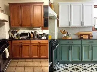 Painted Kitchen Cabinets With Dark Floor, Bottom Painted Kitchen Cabinets, Victorian Cottage Interior Design, Navy Bottom Cabinets White Top, Mismatched Cabinets Kitchen, Kitchen Cabinets Different Color On Top, Boho Kitchen Colors, Multi Colored Cabinets Kitchen, Redone Cabinets