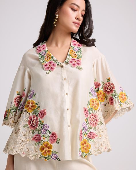 IVORY FLORAL CUTWORK SHIRT Eid 2024, Floral Cutwork, Floral Embroidered Shirt, Stitching Ideas, Fabric Painting On Clothes, Beautiful Flower Drawings, Fancy Shirt, Emb Designs, Embroidery On Kurtis