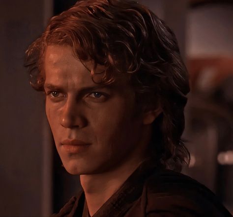 Star Wars Icon Hayden Christensen Icon, Hayden Christensen Anakin, Anakin Skywalker Aesthetic, Skywalker Aesthetic, Darth Vader Icon, Anakin Skywalker Darth Vader, Anakin Skywalker Icon, Anikan Skywalker, Star Wars Hair