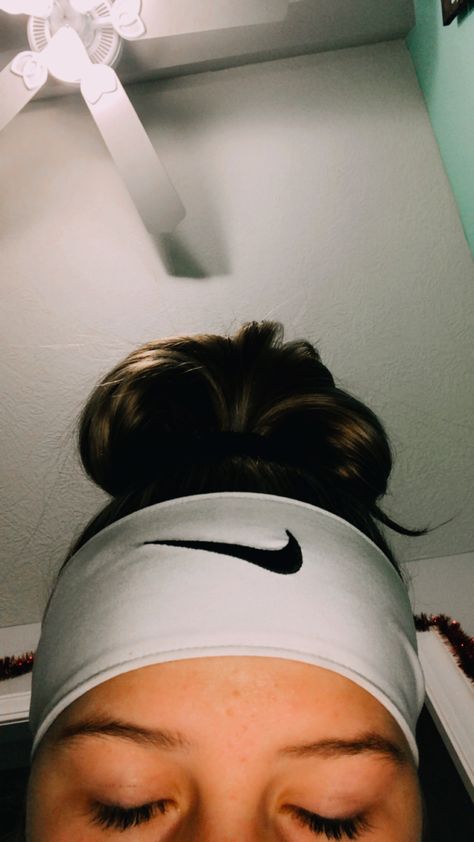 white nike headband  fluffy bun White Nike Headband, Headband Hairstyles Sports, Sport Headband Hairstyles, Nike Headband Outfit, Sports Headbands Hairstyles, Nike Headbands Hairstyles, Athletic Headbands Hairstyles, Athlete Hairstyles, Soccer Hairstyle