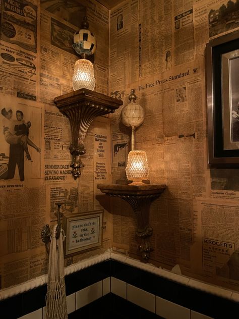 Prohibition Style Bathroom, 1920s Vintage Aesthetic, Speak East Decor, Haarlem, Modern Day Speakeasy, Speakeasy Powder Room, Underground Speakeasy Aesthetic, Speakeasy Wine Bar, Speakeasy Style Kitchen