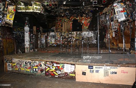 New York's legendary rock club CBGB, which helped launch the careers of Blondie and the Ramones, faces closure if it does not resolve a dispute over unpaid rent with the homeless charity that owns the building. Cbgb New York, New York Grunge, Homeless Charity, Graffiti Interior, Weird Places, Band Room, Comic Inspiration, Rock Club, The Ramones