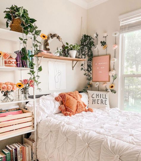 Favorite Boho Bedrooms Boho Bedrooms, Bedroom Inspiration Boho, Bohemian Bedroom Decor, Boho Bedroom Decor, Boho Room, Bohemian Bedroom, Boutique Interior