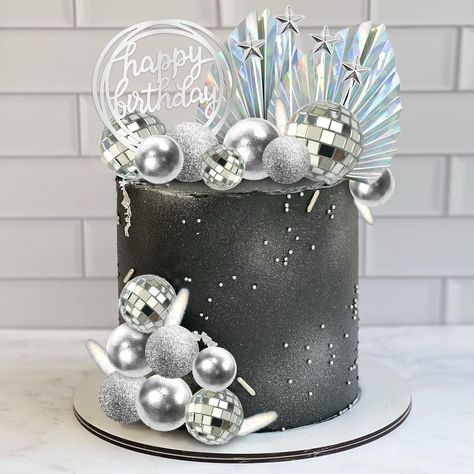 Mirror Ball Birthday Cake, Black Disco Cake, Metallic Cake Birthday, Metallic Birthday Cake, Disco Themed Cake Birthday, Cake Silver Birthday, Disco Birthday Cake Ideas, Disco Ball Cake Topper, Silver And Black Birthday Cake