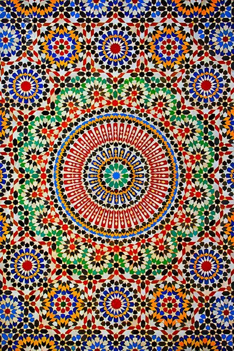 Middle Eastern Wallpaper, Morocco Art Moroccan Design, Moroccan Wallpaper Iphone, Zellige Pattern, Moroccan Art Painting, Moroccan Design Pattern, Morrocan Patterns, Morrocan Art, Moroccan Painting