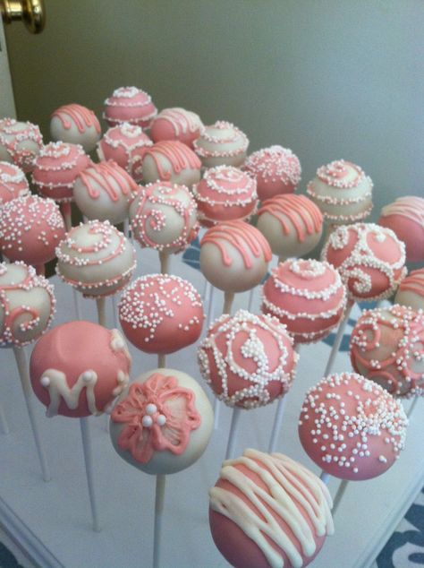 Cake Pops Bachelorette Party, 18th Birthday Pink Cake, Desert Table Ideas Quince, Spring Themed Sweet 16, Pretty Pink Desserts, All Pink Bday Party, Pink B Day Cake, Cake Pops Astethic, Pink Snacks Aesthetic