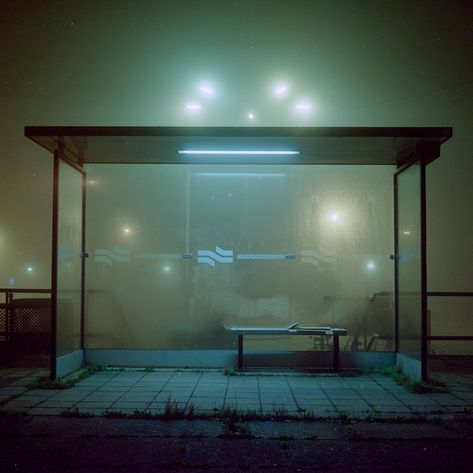 Urban Photography, Misty Night, Todd Hido, Night On Earth, Fotografi Urban, Graphisches Design, Cinematic Photography, Bright Lights, Night Aesthetic