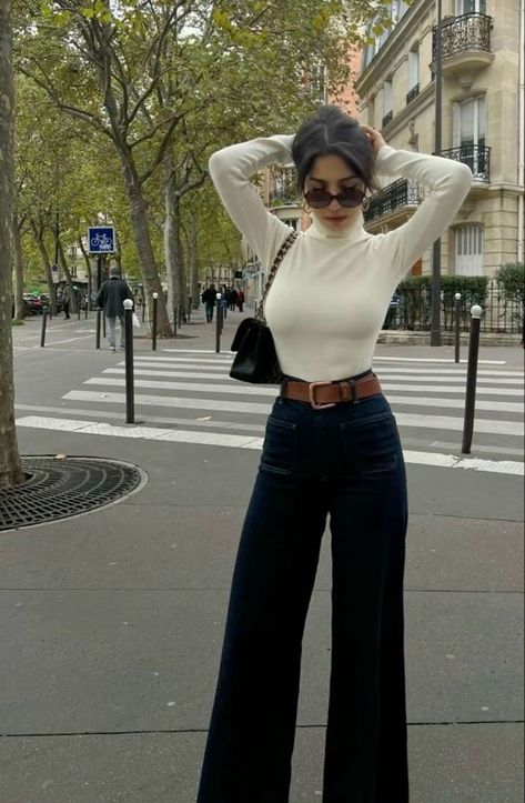 15 Must-Have Fall Travel Outfits: Your Ultimate Guide to an Autumn Getaway Alledaagse Outfit, Alledaagse Outfits, Populaire Outfits, Uni Outfits, Classy Work Outfits, Stylish Work Outfits, Outfits Invierno, Elegantes Outfit, Looks Chic