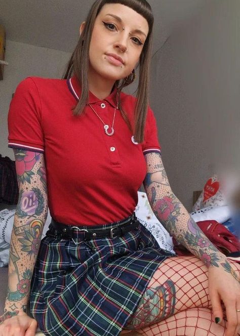 Bristol, Oi Punk, Fred Perry Polo Shirts, Skinhead Girl, Last Resort, Girls Wear, Polo Shirts, Clothing And Accessories, Polo Shirt