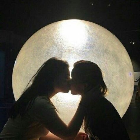 two females kissing infront of a moon shaped light Ian Curtis, Girlfriend Goals, Haruki Murakami, Cute Lesbian Couples, Foto Vintage, Lesbian Couple, This Is Love, Teenage Dream, Couple Aesthetic
