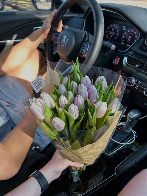 Flowers, tulips, car, boyfriend, best boyfriend, aesthetic, relationship, flower set, gift ideas, girlfriend, best life, flower girl, views, BFF, rich, Men Surprise Gift, Tulips For Girlfriend, Living With Girlfriend, Flowers Given By Boyfriend Aesthetic, Man Buying Flowers Aesthetic, Spring Relationship Aesthetic, Flowers Bouquet For Boyfriend, Spring Boyfriend Aesthetic, Birthday With Boyfriend Aesthetic