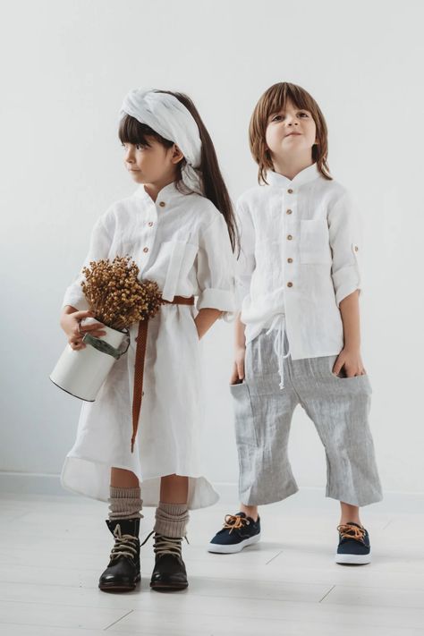 Kids Linen Clothes, Linen Kids Clothes, Linen Baby Clothes, Stylish Children, Countryside Fashion, Kids Catalogs, Kids Linen, Vogue Kids, Child Clothes