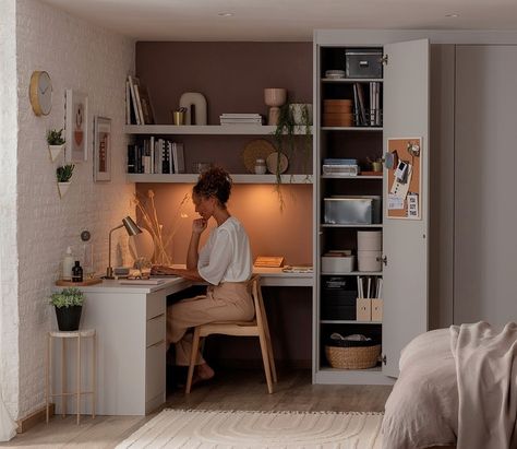 Small Room Design, Study Table Design, Bilik Idaman, Fitted Bedroom Furniture, Study Room Design, Small Home Offices, Redecorate Bedroom, Home Office Setup, Study Table