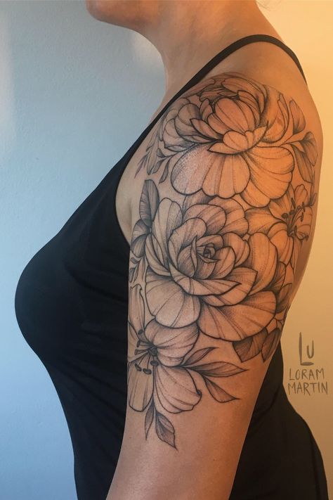 Female Sleeve Tattoos, Sleeve Tattoos Ideas, Feminine Shoulder Tattoos, Shoulder Sleeve Tattoos, Bauch Tattoos, Quarter Sleeve Tattoos, Feminine Tattoo Sleeves, Female Sleeve, Tattoos For Women Half Sleeve