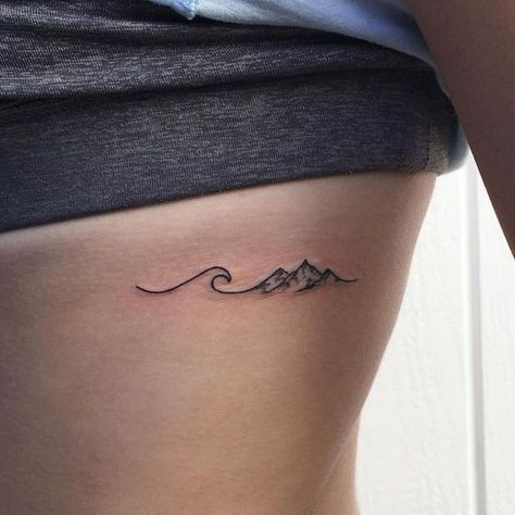 Berg Tattoo, Mountain Tattoo Simple, 16 Tattoo, Tattoo Diy, Mountain Tattoo Design, Beautiful Small Tattoos, Shape Tattoo, Disney Tattoo, Mountain Tattoo