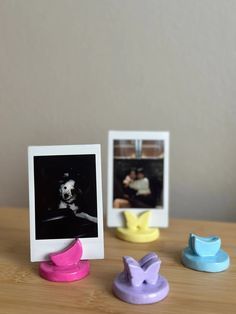 🎨 Want to get crafty? Learn how to make an easy but attractive photo frame from polymer clay! Perfect for adding a personal touch to your décor. 🖼️✨ #DIYCrafts #PolymerClay #PhotoFrame Air Dry Clay Soap Holder, Preppy Things To Make Out Of Air Dry Clay, Cute Small Things To Make With Clay, Small Crafts For Adults, Ideas With Polaroid Pictures, Things To Make Out Of Clay Useful, Cute Diy Desk Decor, Home Depot Crafts, Diy Clay Desk Decor