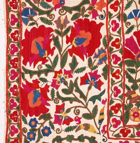 Bukhara Uzbekistan, Asian Textiles, Asian Rugs, Digital Borders Design, Digital Borders, Silk Embroidery, Border Design, Embroidered Silk, Pure Linen