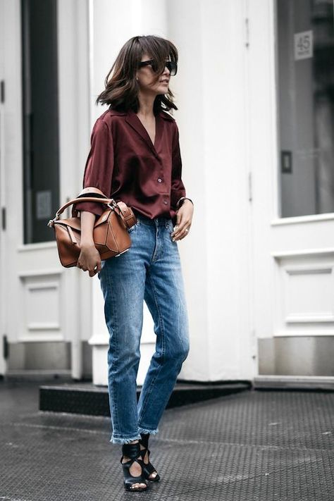 A Blogger's Casual Cool Mix To Try Now Style Casual Chic, Looks Jeans, Style Minimal, Fashion Week Paris, Shirt Casual Style, Mode Jeans, Moda Chic, Looks Street Style, Fashion Blogger Style