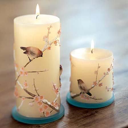 Forget buying expensive candles. Check out these 6+ gorgeous DIY ideas instead Decoupage Candles, Expensive Candles, Velas Candles, Soya Mumu, Pretty Candle, Candle Art, Candle Craft, Photo Candles, Homemade Candles