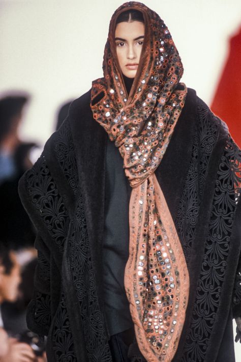 Couture, Haute Couture, Tumblr, Black Supermodels, Hippie Mom, Yasmeen Ghauri, Runway Gowns, Romeo Gigli, Moroccan Fashion