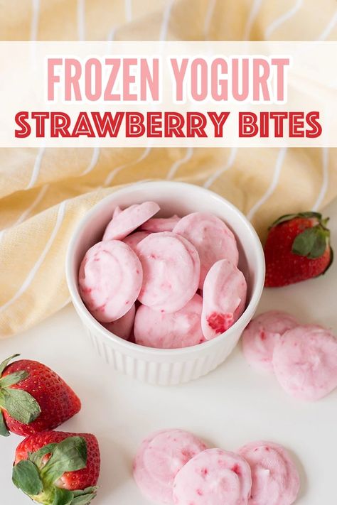 Strawberry Yogurt Bites, Strawberry Bites, Snack To Make, Strawberry Frozen Yogurt, Frozen Yogurt Bites, Healthy Snacks To Make, Healthy Homemade Snacks, Yogurt Bites, Homemade Soda