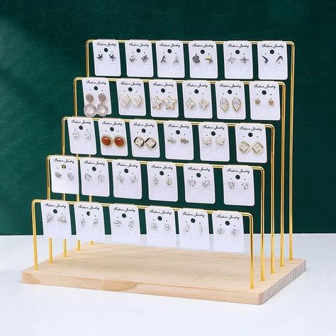 Earring Card Stand, Diy Earrings Stand, Boutique Jewelry Display, Jewelry Packaging Diy, Earring Card Display, Diy Earring Holder, Earring Display Stand, Jewelry Shop Display, Jewelry Booth