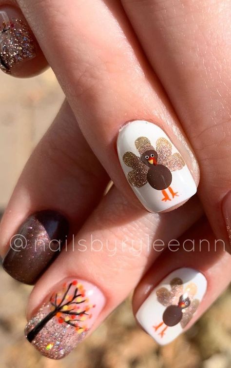 Best Nail Designs for Thanksgiving Day | Polish and Pearls Simple Nail Designs Thanksgiving, October Nail Art Designs, Nail Designs Thanksgiving Fall, Gel Nail Designs Thanksgiving, All Season Nail Designs, Thanksgiving Designs For Nails, Thanksgiving Acrylic Nails Ideas, Thanksgiving Nails With Turkey, Thanksgiving Simple Nails