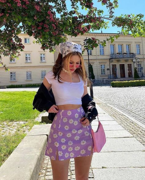 aesthetic vintage outfits on Instagram: “Which outfit would you wear🌻 1, 2, 3 or 4✨” Aesthetic Vintage Outfits, Soft Girl Outfits, Look Retro, Stil Inspiration, Modieuze Outfits, Brunch Outfit, Mein Style, Indie Outfits, Indie Fashion