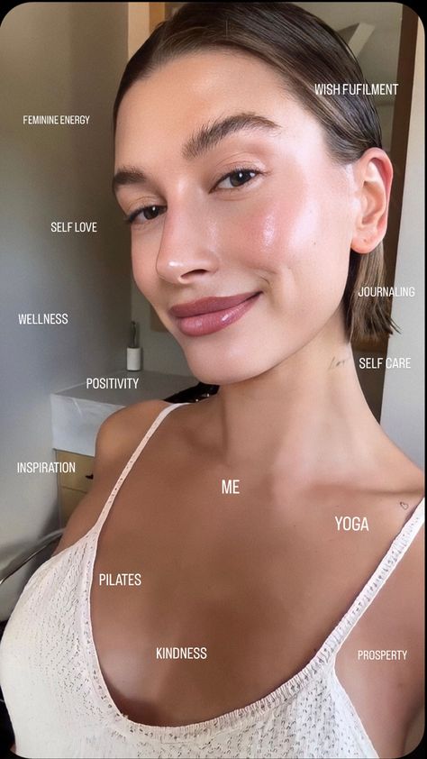 Hailey Bieber Clean Girl Aesthetic, Hailey Bieber Self Care, Pilates Wife Aesthetic, Hailey Bieber Lifestyle, Hailey Bieber Skin Care, Hailey Bieber Pilates, Hailey Bieber Skin Care Routine, Feminine Wellness Aesthetic, Hailey Skin