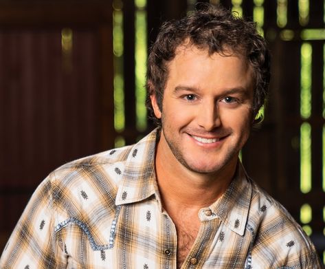 Easton Corbin (@eastoncorbin) George Strait, Easton Corbin, Quick Saves