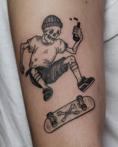 Skeleton Tattoo Man, Skater Tattoos, Traditional Tattoo Skull, Skate Tattoo, Skateboard Tattoo, Traditional Tattoo Old School, Skeleton Tattoos, Neck Tattoo For Guys, Fire Tattoo