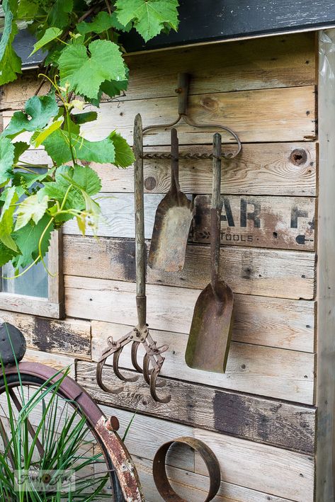 Take the tour of this rustic garden shed decorated with a rust Vintage Vegetable Garden, Rustic Garden Shed, Large Vertical Garden, Garden Tools Decor, Old Garden Tools, Rustic Shed, Flower Bed Edging, Rusty Garden, Rustic Fence