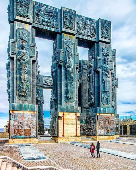 Ancient Architecture, Ancient Library, Georgia History, Architecture Antique, Ancient Buildings, Voyage Europe, Mystery Of History, History Pictures, Traditional Architecture