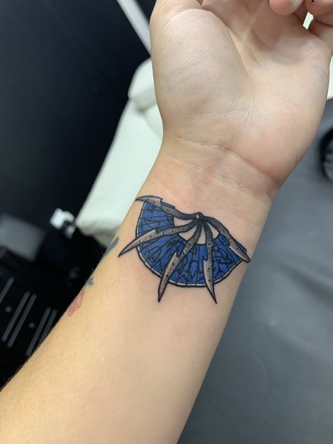 Inspired by Kitana x Mortal Kombat Kitana Tattoo Design, Kitana Drawings, Mortal Kombat Tattoo Ideas, Mileena Tattoo, Mortal Kombat Symbol, Kitana Tattoo, Kitana Fans, Mortal Kombat Tattoo Design, Mk Tattoo