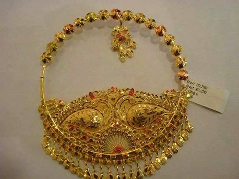 Tehri Nath Designs, Garhwali Nath Designs, Designs of Nath in Uttarakhand Kumaoni Wedding, Tehri Nath, Traditional Gold Ring, Garhwali Nath, Big Nose Ring, Nath Designs, Nose Ring Jewelry, Kundan Jewellery Bridal, Vintage Wedding Jewelry
