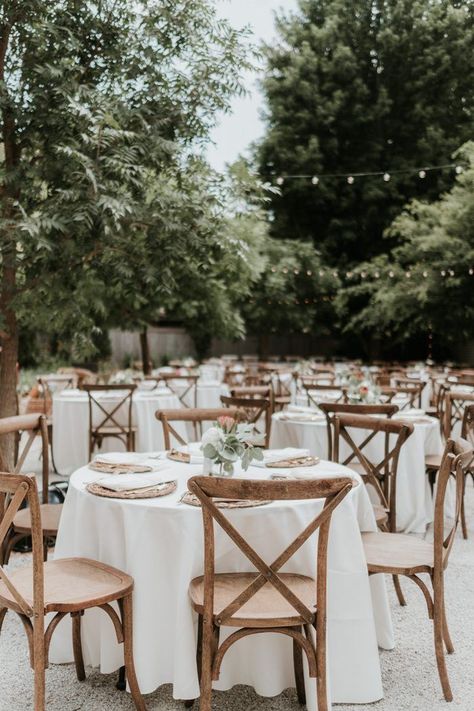 Outdoor Wedding Round Table Decorations, Linens For Wedding Receptions, Rustic Wedding Chairs, Backyard Wedding Chairs, Whimsical Rustic Wedding, Brown Chairs Wedding, Wood Wedding Chairs, Wooden Wedding Chairs, Wedding Chairs Reception