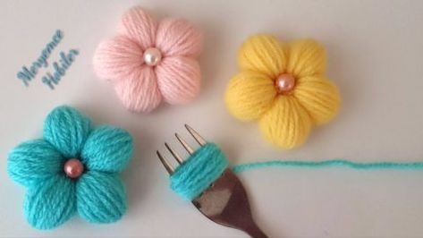 DIY Easy Woolen Flower Ideas - Kids Art & Craft Flowers Of Fabric, Knitted Flowers Pattern, Cute Aesthetic Craft Ideas, Easy Hand Craft, Puff Crochet Flowers, How To Knit Flowers, Crochet Home Projects, How To Make Crochet, Easy Crochet Ideas For Beginners Simple