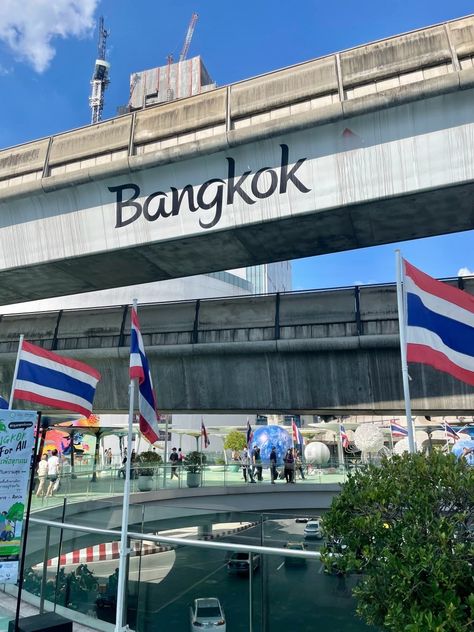 Thailand Ig Story, Thailand Aesthetic Photography, Thailand City Aesthetic, Thailand Airport Bangkok, Thailand Bangkok Aesthetic, Thailand Instagram Story, Thai Scenery, Thailand Travel Aesthetic, Bangkok Thailand Aesthetic