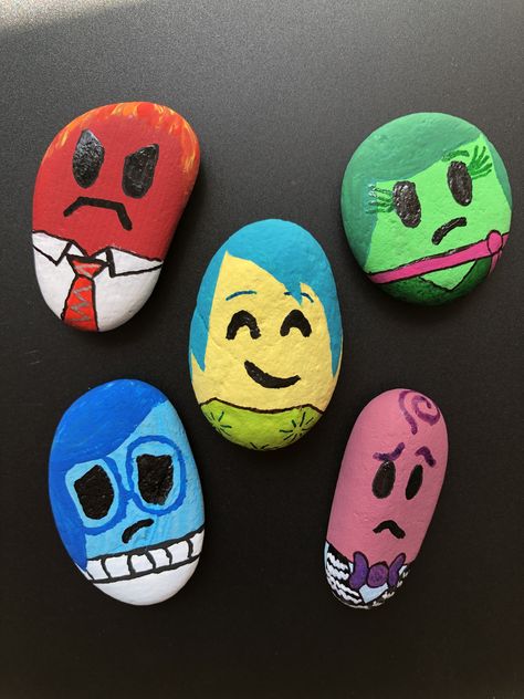 Joy Rock Painting, Inside Out Painted Rocks, Inside Out Rock Painting, Inside Out Painting Ideas, Lego Painted Rocks, Mike Wazowski Rock Painting, Cute Easy Rock Painting Ideas, Marvel Painted Rocks, Rock Painting Ideas Aesthetic Easy