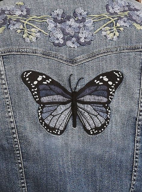 Plus Size Denim Jacket, Denim Jacket Embroidery, Todays Fashion, Denim Embroidery, Plus Size Denim, Embroidered Denim Jacket, Embroidery Jeans, Couture Embroidery, Butterfly Embroidery