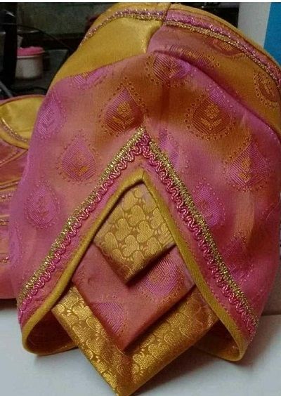 Blouse Sleeves Pattern, Saree Blouse Sleeves, Half Sleeve Blouse Designs, Trending Blouse Designs, Latest Blouse Patterns, Trending Blouse, Brocade Blouse Designs, Lace Blouse Design, Patch Work Blouse Designs